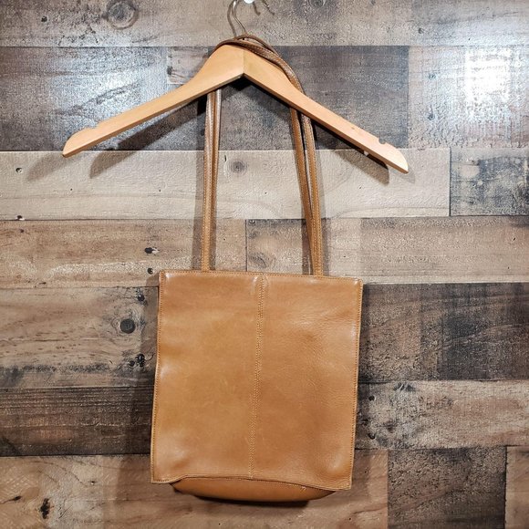 Stone Mountain 100% leather shoulder bag Purse With Attached Key Chain - Picture 6 of 13